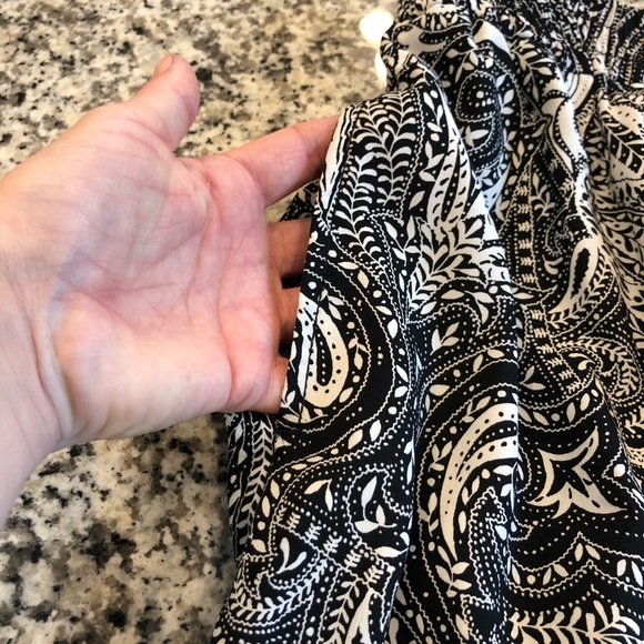 Loft Skirt - Picture 2 of 4